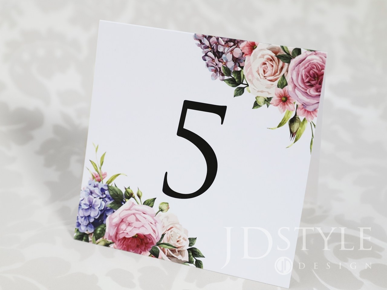 Kwiatowy plan stołów na weselu piwonie, hortensje i róże FL-34-PS