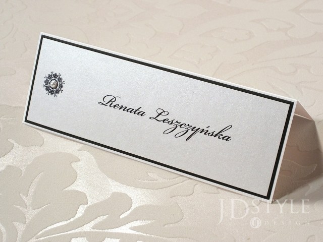 Winietki na wesele z perełką PE-W-(R), eleganckie wizytówki dla gości.