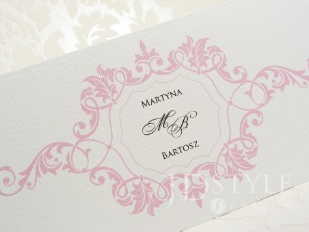 Zaproszenia ślubne z papieru prążkowanego w formacie A4 składane, na zdjęciu grafika brudny róż VI-13